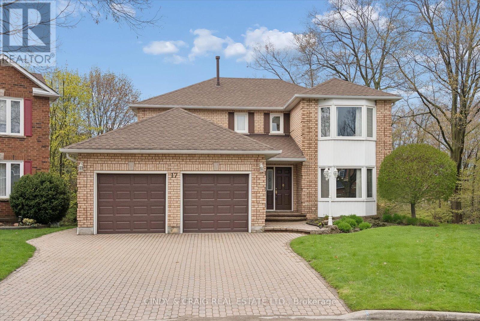 17 MULLHOLLAND COURT, Clarington, Ontario