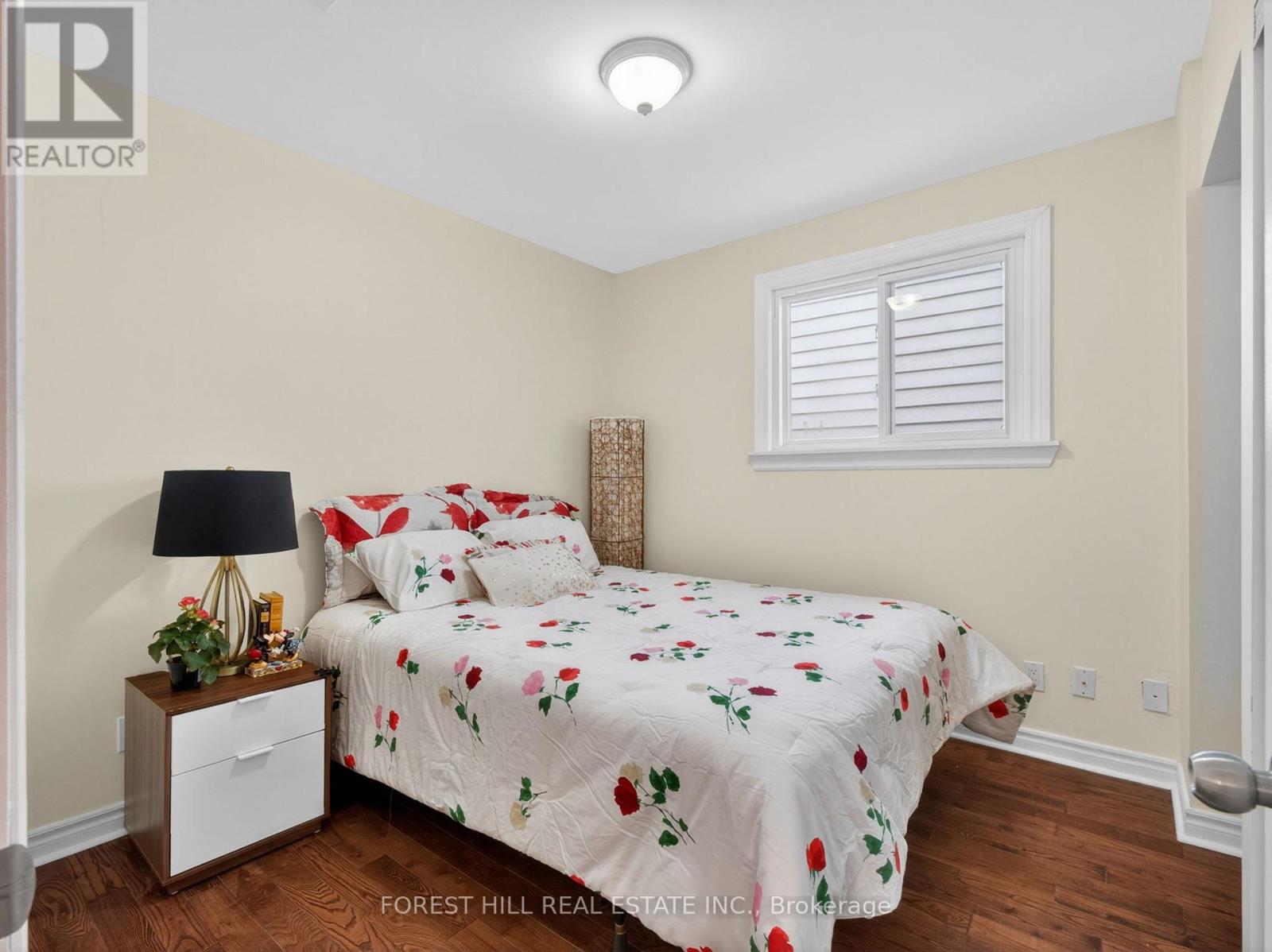 351 Woodfield Road, Toronto, Ontario  M4L 2W9 - Photo 15 - E13128046