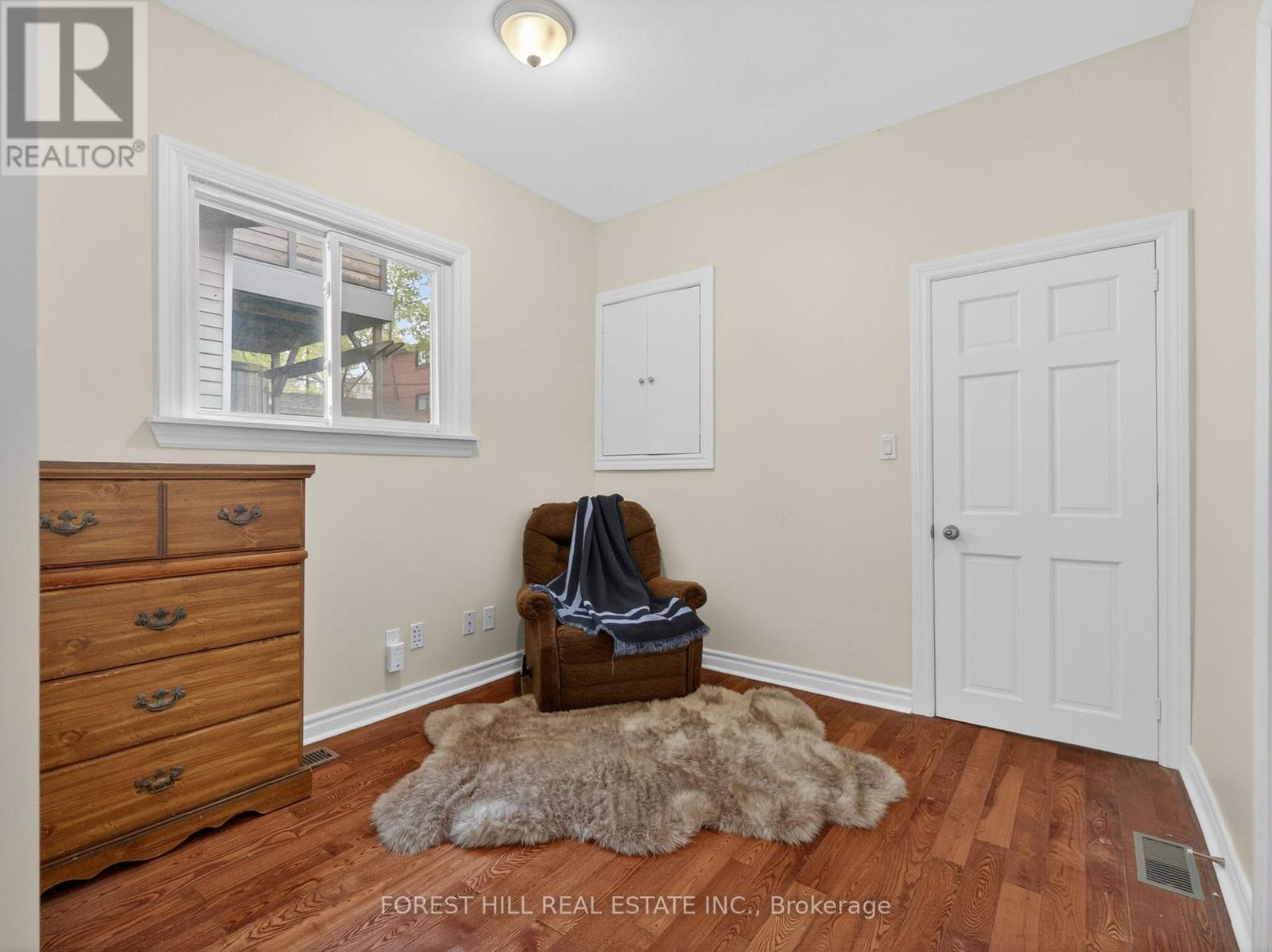 351 Woodfield Road, Toronto, Ontario  M4L 2W9 - Photo 19 - E13128046