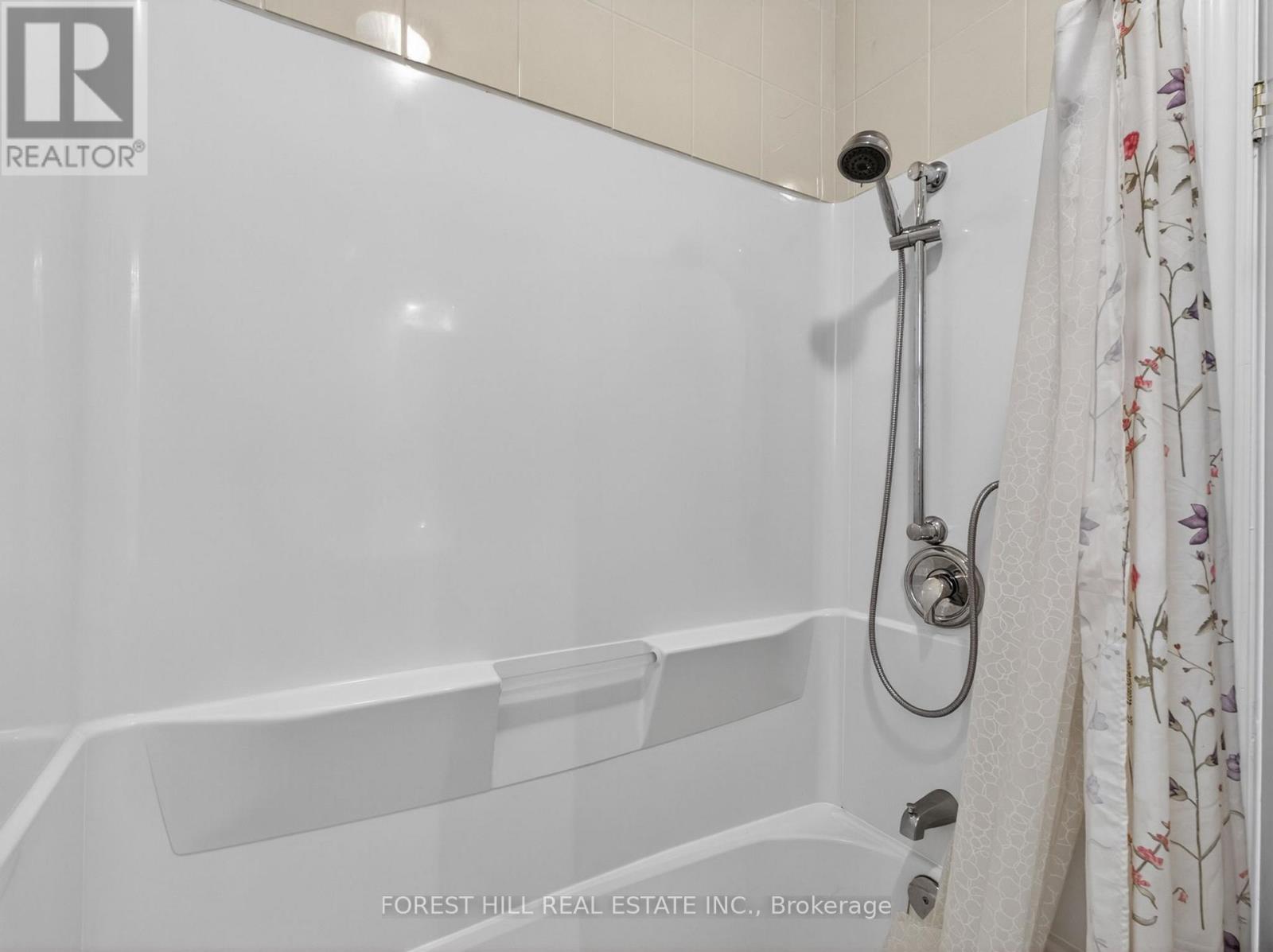 351 Woodfield Road, Toronto, Ontario  M4L 2W9 - Photo 22 - E13128046