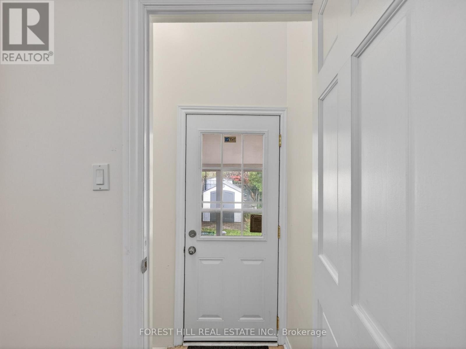 351 Woodfield Road, Toronto, Ontario  M4L 2W9 - Photo 23 - E13128046