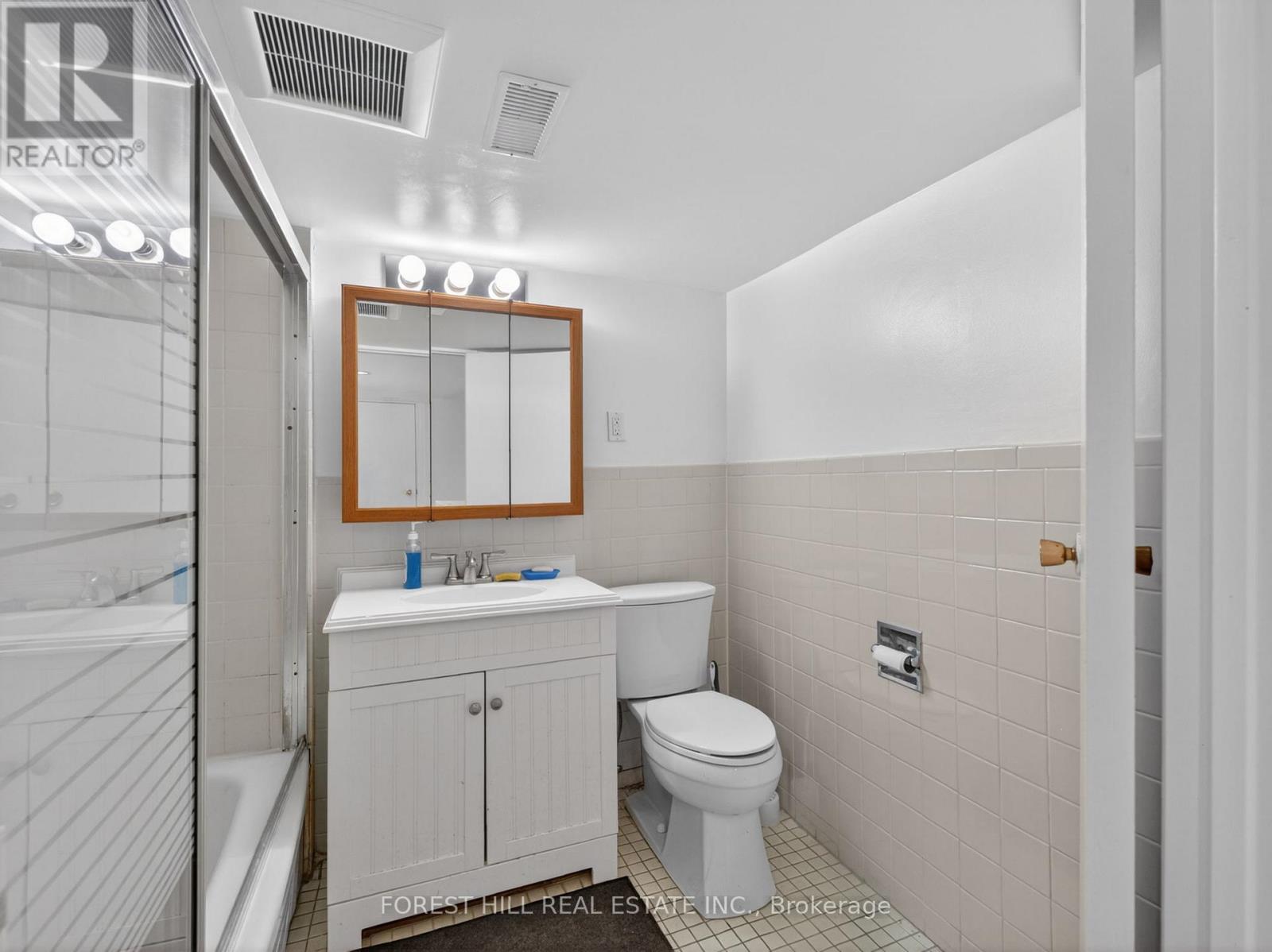 351 Woodfield Road, Toronto, Ontario  M4L 2W9 - Photo 25 - E13128046