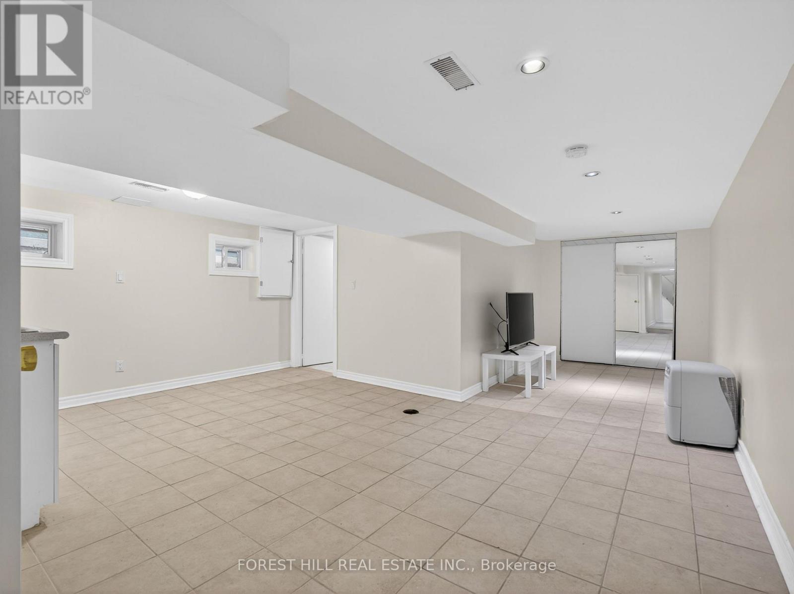 351 Woodfield Road, Toronto, Ontario  M4L 2W9 - Photo 26 - E13128046