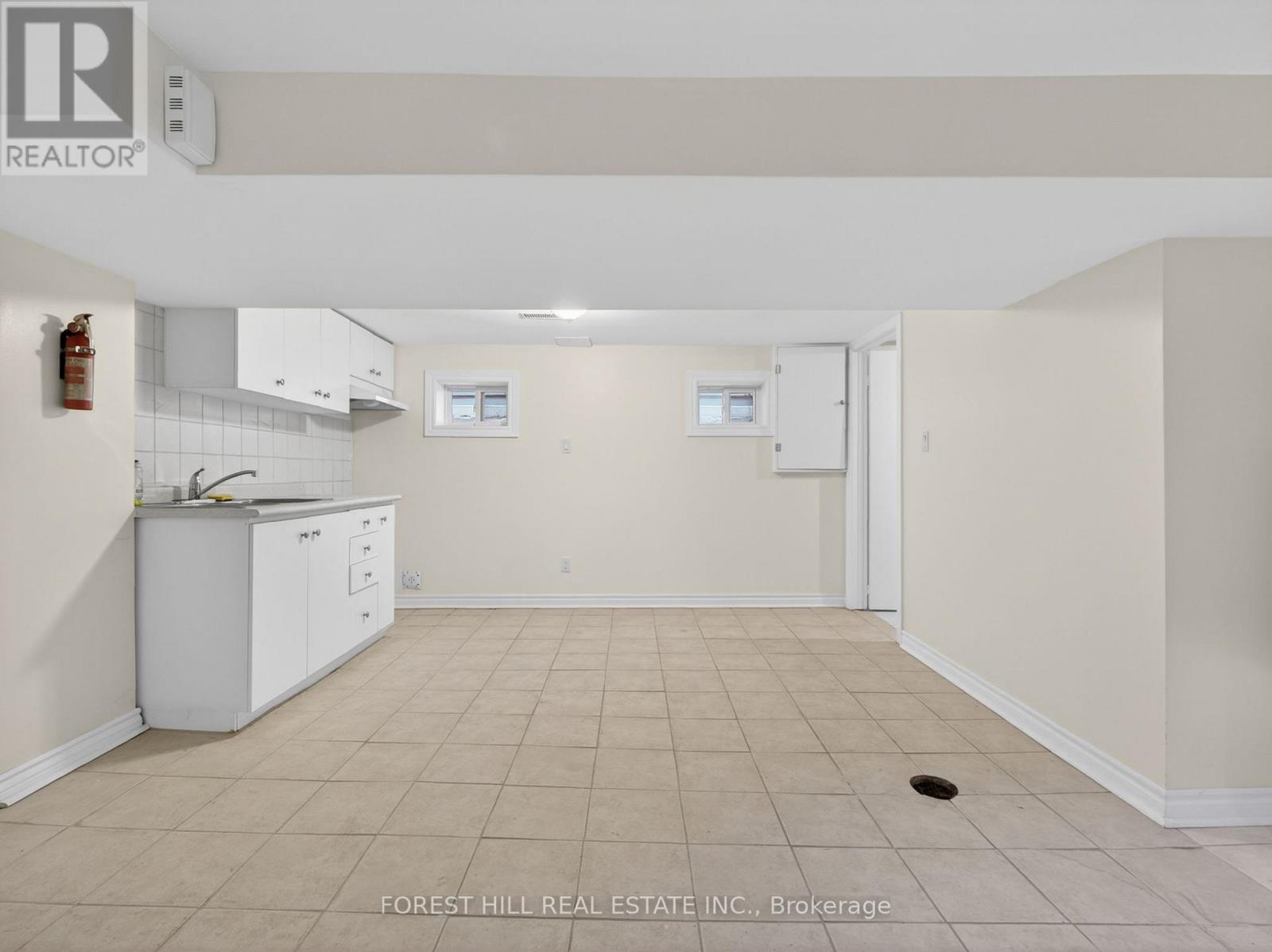 351 Woodfield Road, Toronto, Ontario  M4L 2W9 - Photo 27 - E13128046