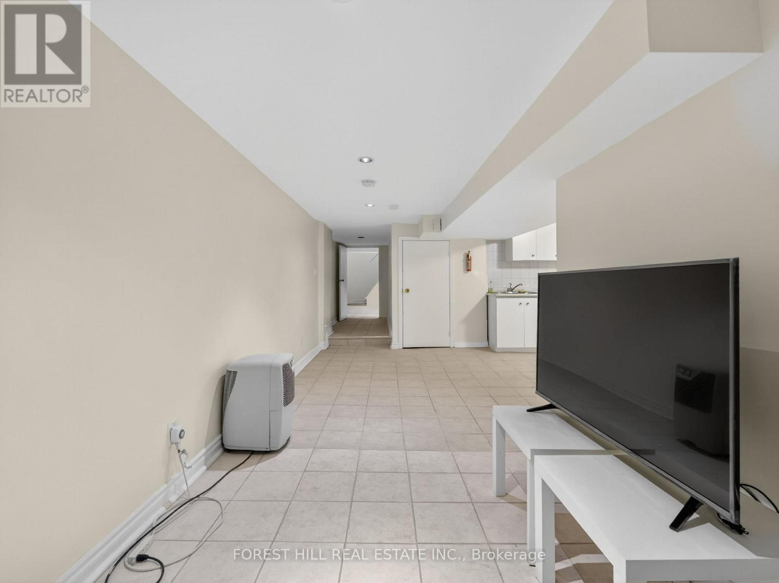 351 Woodfield Road, Toronto, Ontario  M4L 2W9 - Photo 29 - E13128046