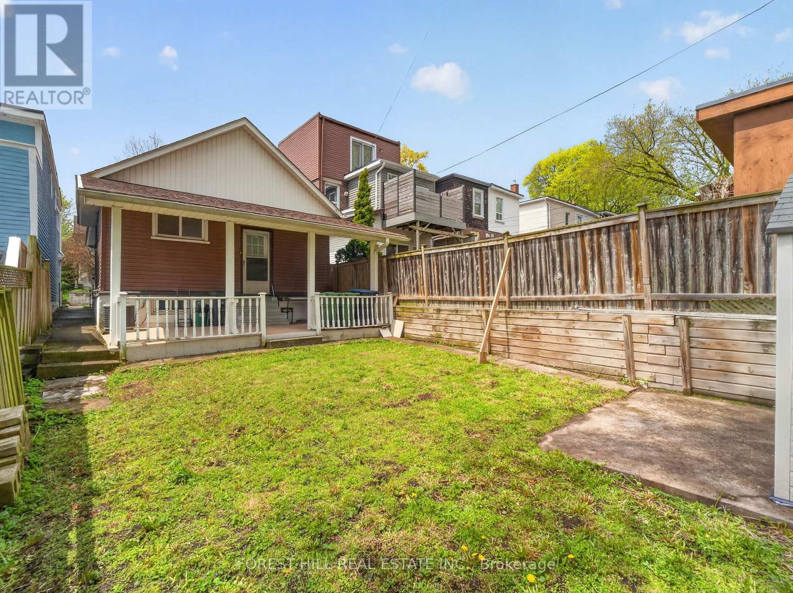 351 Woodfield Road, Toronto, Ontario  M4L 2W9 - Photo 35 - E13128046