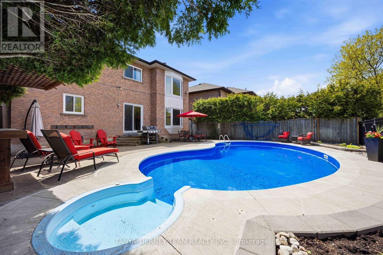 24 Fernway Crescent, Whitby, Ontario  L1N 7G7 - Photo 46 - E13128058