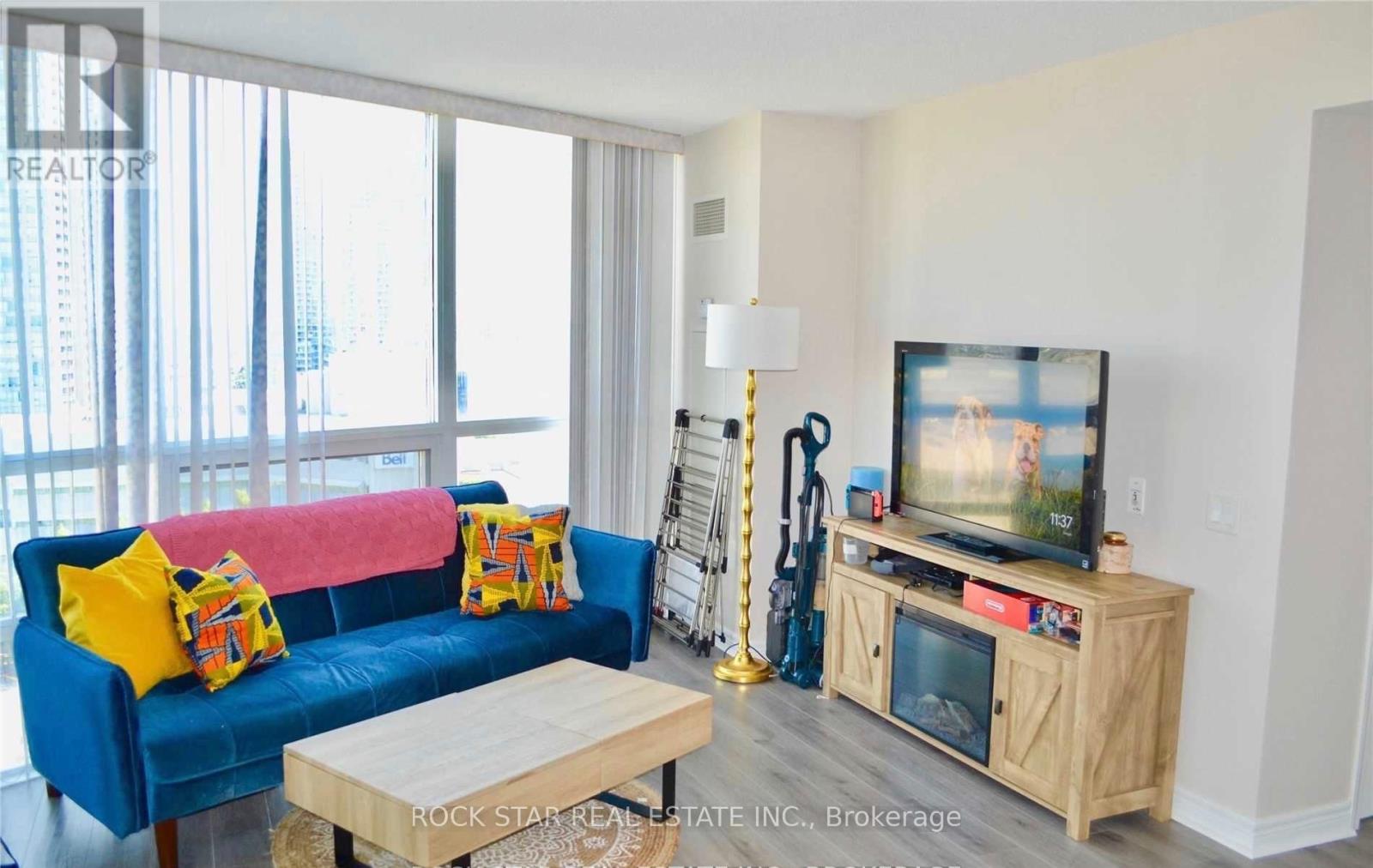 1206 - 83 Borough Drive, Toronto, Ontario  M1P 5E4 - Photo 4 - E13128086