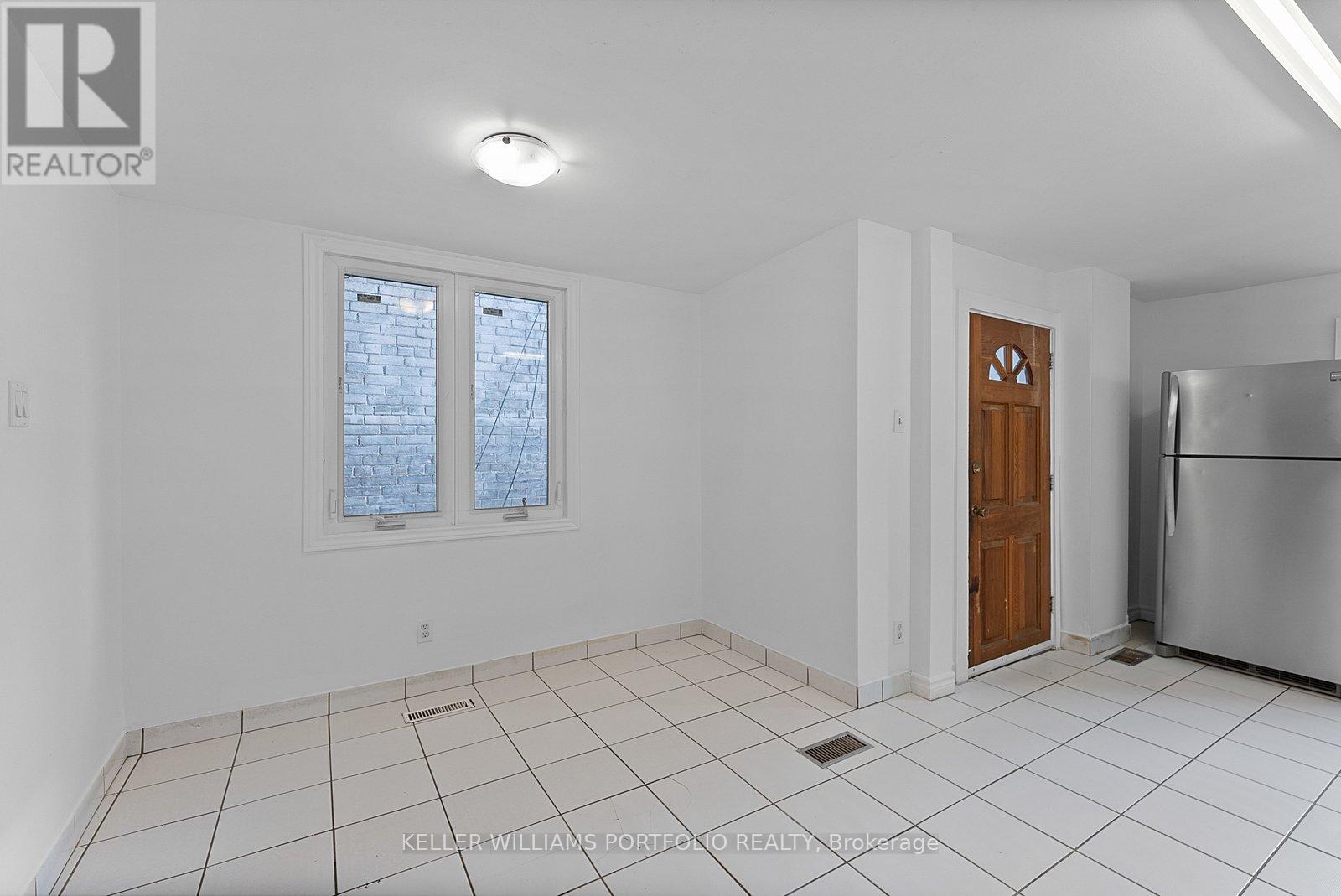 570 Jones Avenue, Toronto, Ontario M4J 3H1 - Photo 16 - E13128156