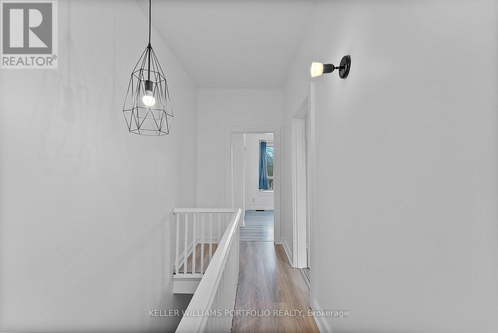 570 Jones Avenue, Toronto, Ontario M4J 3H1 - Photo 19 - E13128156