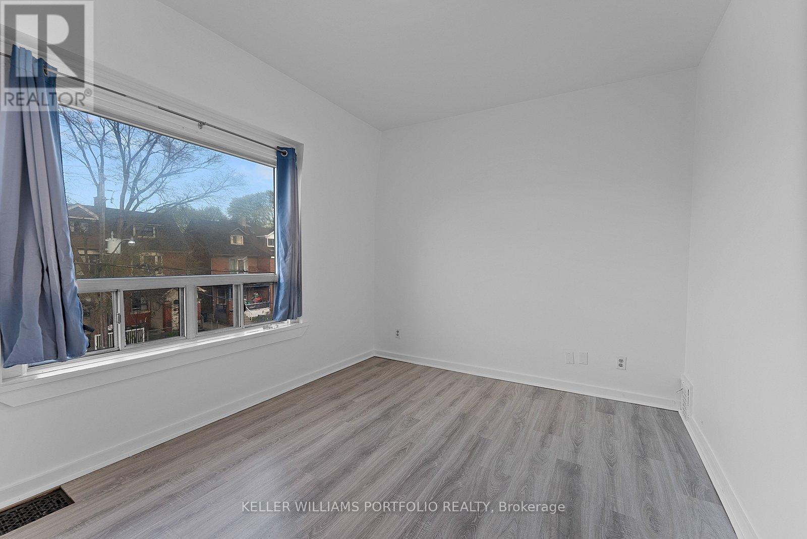 570 Jones Avenue, Toronto, Ontario M4J 3H1 - Photo 21 - E13128156