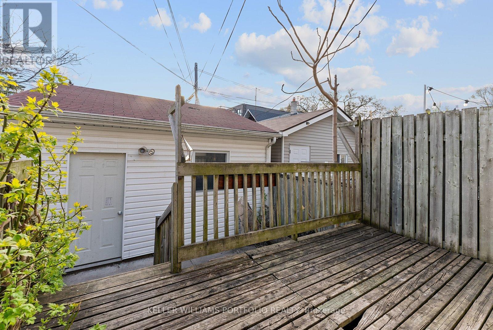 570 Jones Avenue, Toronto, Ontario M4J 3H1 - Photo 34 - E13128156