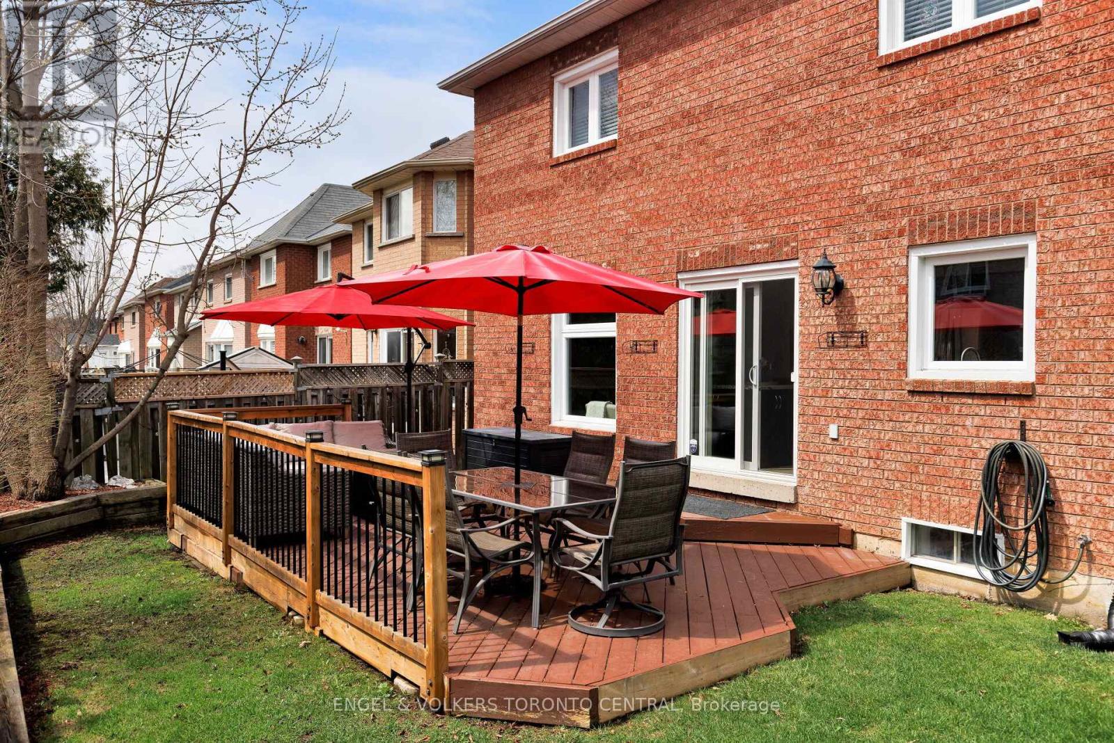1539 Nipissing Court, Pickering, Ontario  L1V 6T8 - Photo 40 - E13128192
