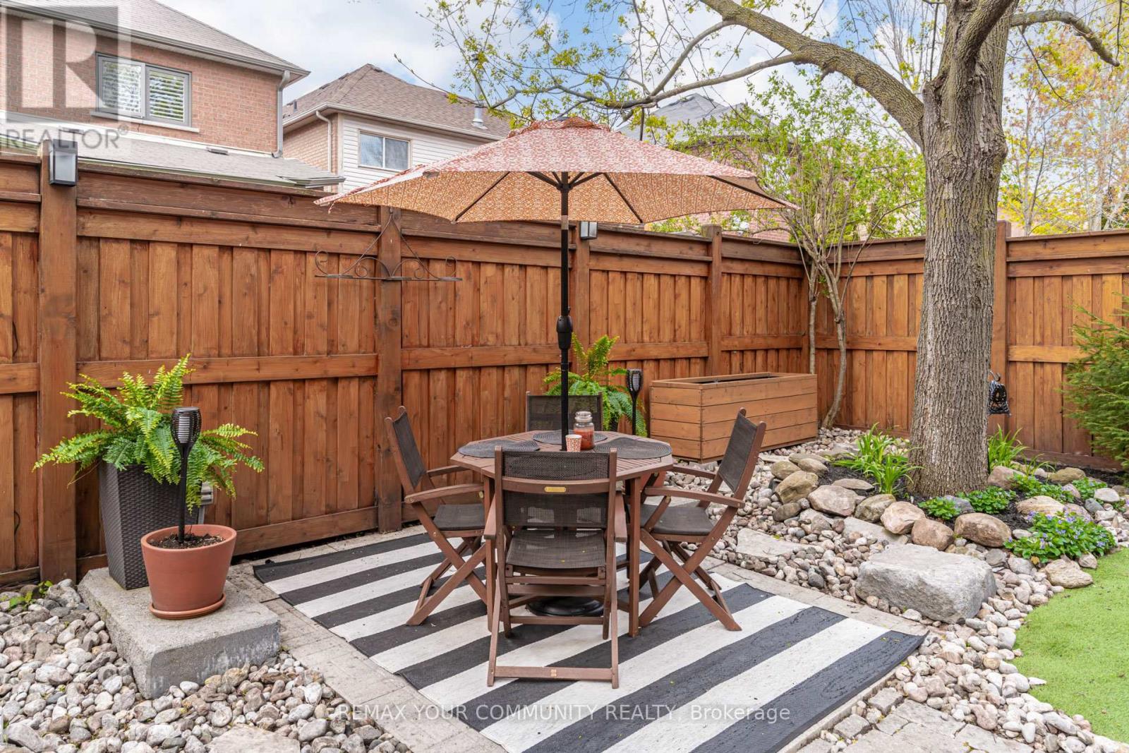 100 Secord Street, Pickering, Ontario  L1V 6V6 - Photo 27 - E13128214