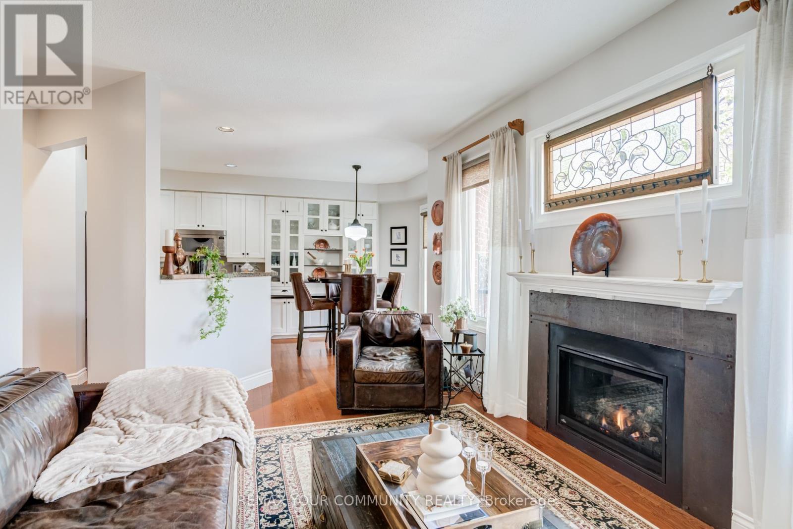 100 Secord Street, Pickering, Ontario  L1V 6V6 - Photo 8 - E13128214