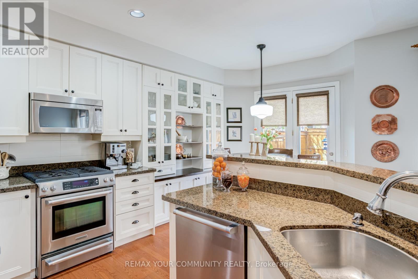 100 Secord Street, Pickering, Ontario  L1V 6V6 - Photo 9 - E13128214