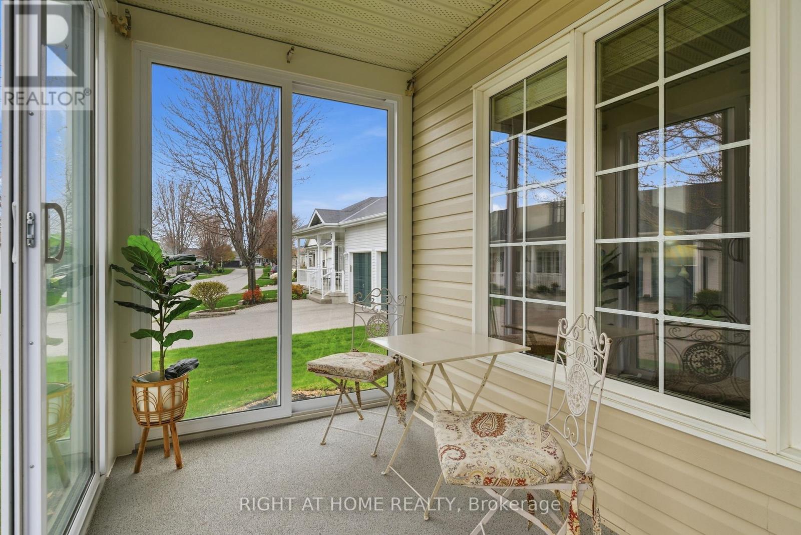 5 Park Place Lane, Clarington, Ontario  L1B 0B2 - Photo 8 - E13128246