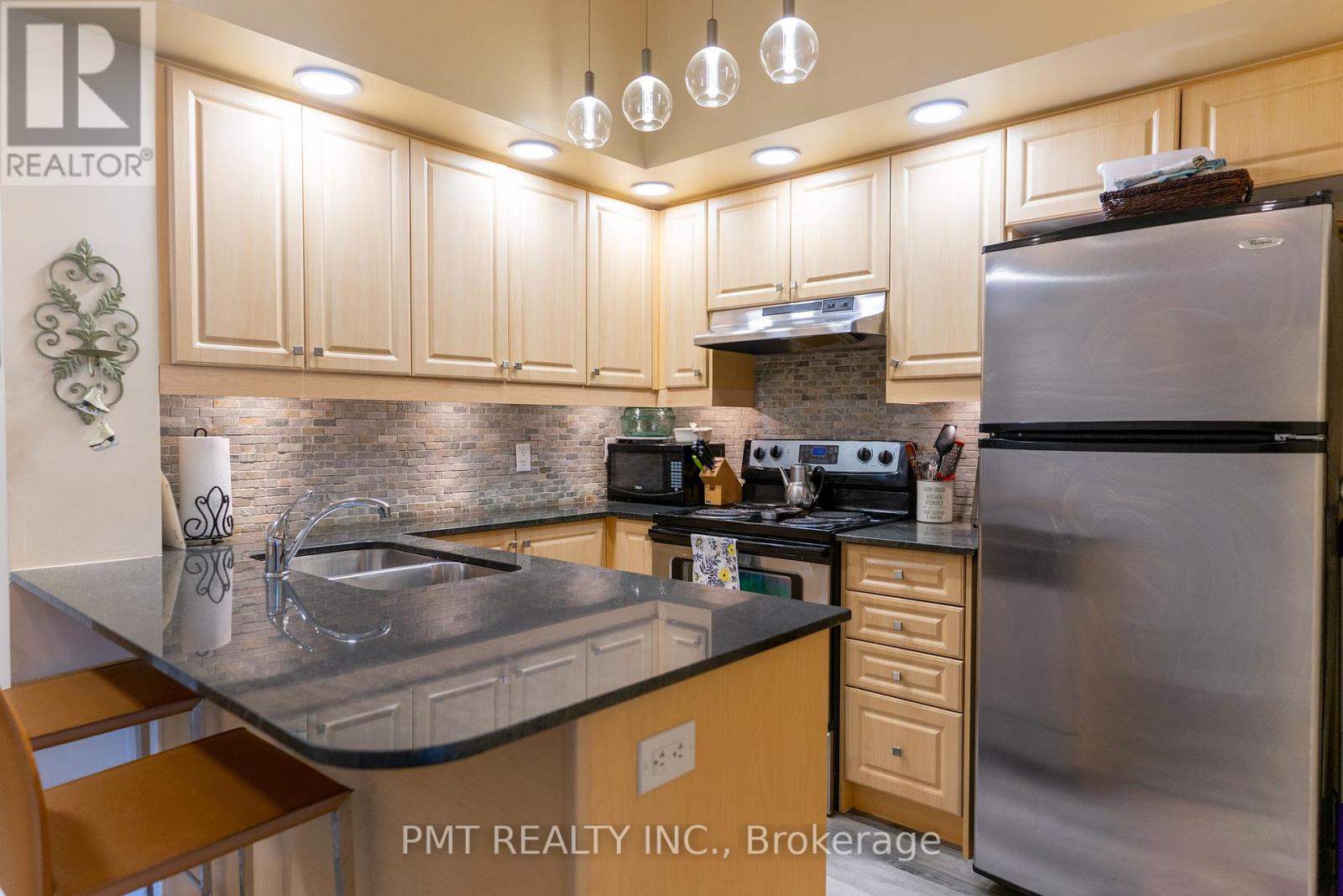 111 - 60 Fairfax Crescent, Toronto, Ontario  M1L 0E1 - Photo 5 - E13128320