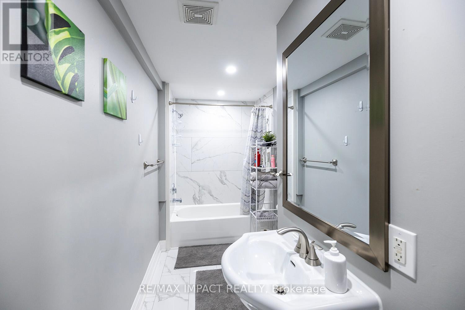 43.5 King Street E, Clarington, Ontario  L1C 1N1 - Photo 10 - E13128374