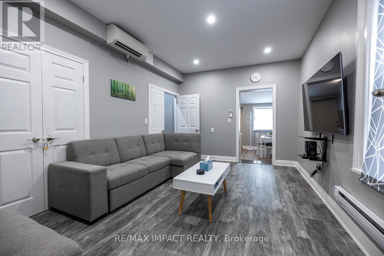 43.5 King Street E, Clarington, Ontario  L1C 1N1 - Photo 3 - E13128374