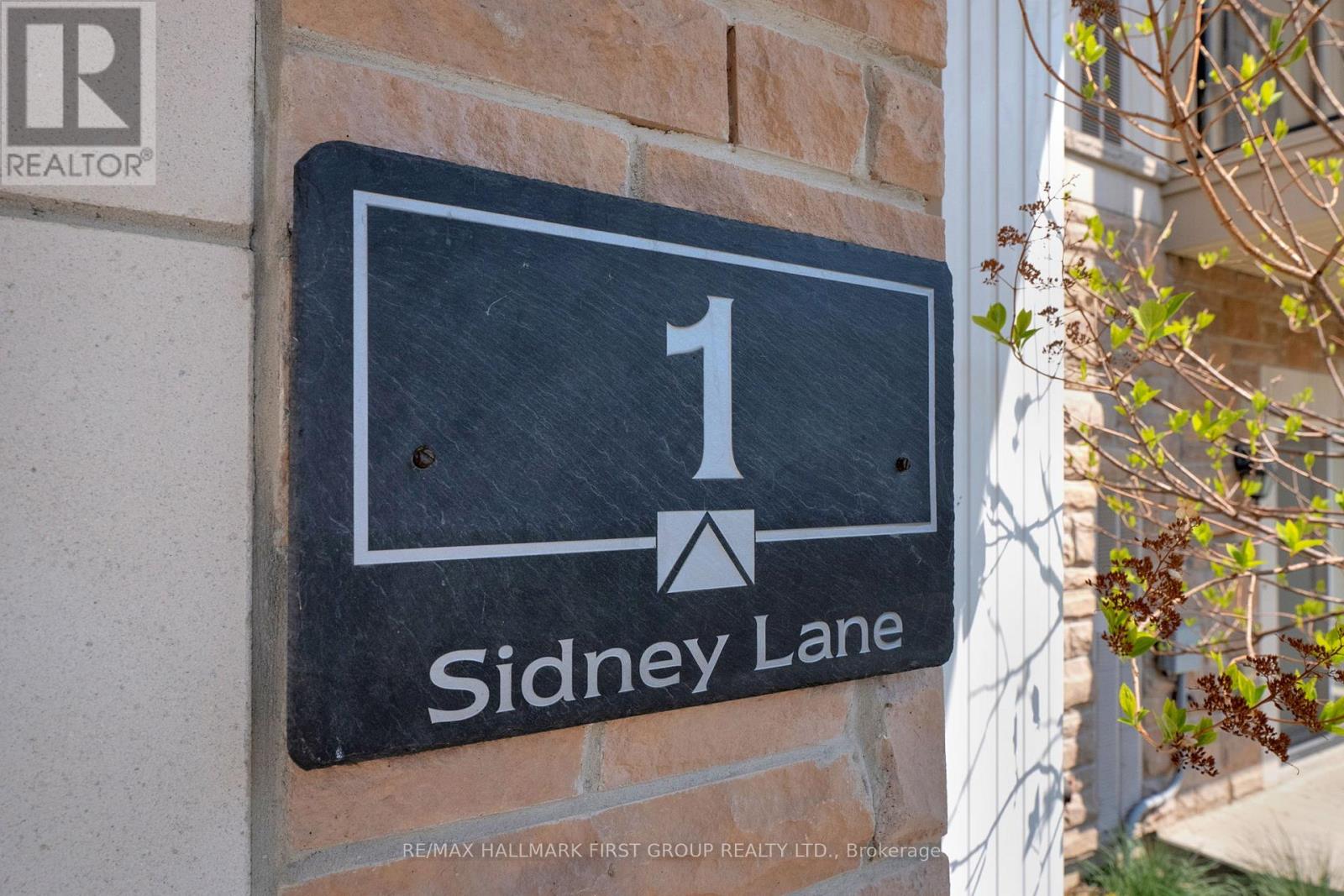101 - 1 Sidney Lane, Clarington, Ontario  L1C 0N5 - Photo 2 - E13127018