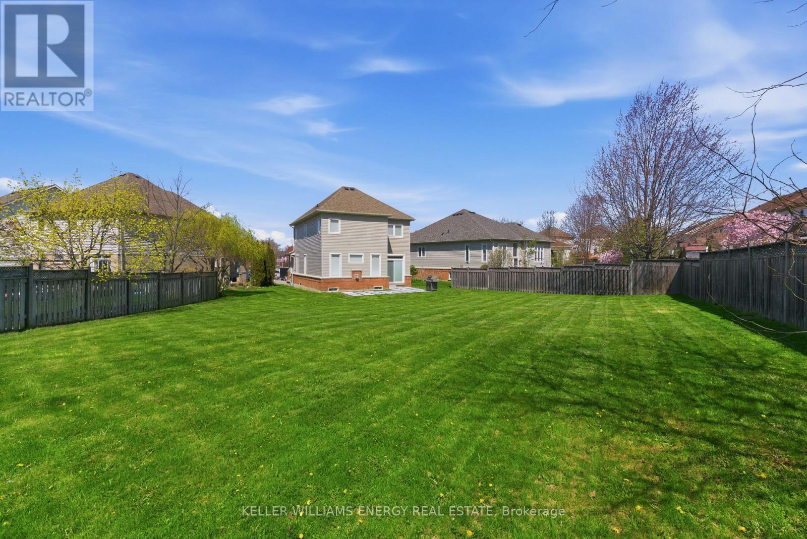19 Shelter Bay Court, Whitby, Ontario  L1N 9P5 - Photo 46 - E13128056