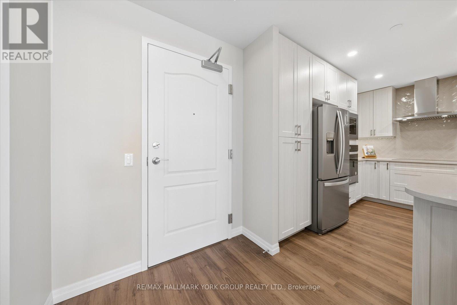 402 - 460 William Graham Drive, Aurora, Ontario  L4G 1X9 - Photo 6 - N13127960