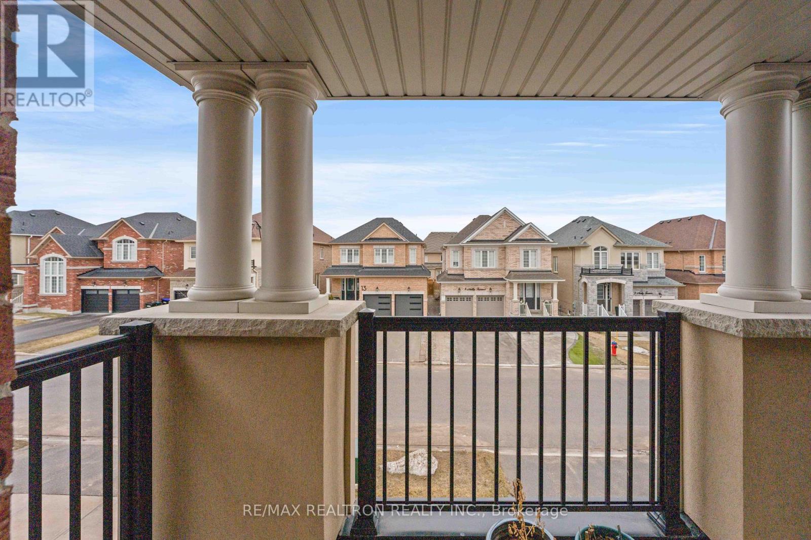 10 Neilly Terrace W, Bradford West Gwillimbury, Ontario  L3Z 4K9 - Photo 30 - N13128060