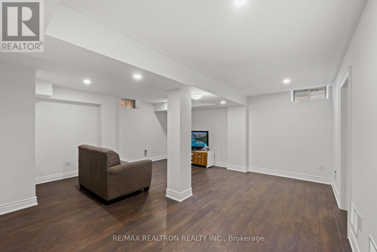 10 Neilly Terrace W, Bradford West Gwillimbury, Ontario  L3Z 4K9 - Photo 35 - N13128060