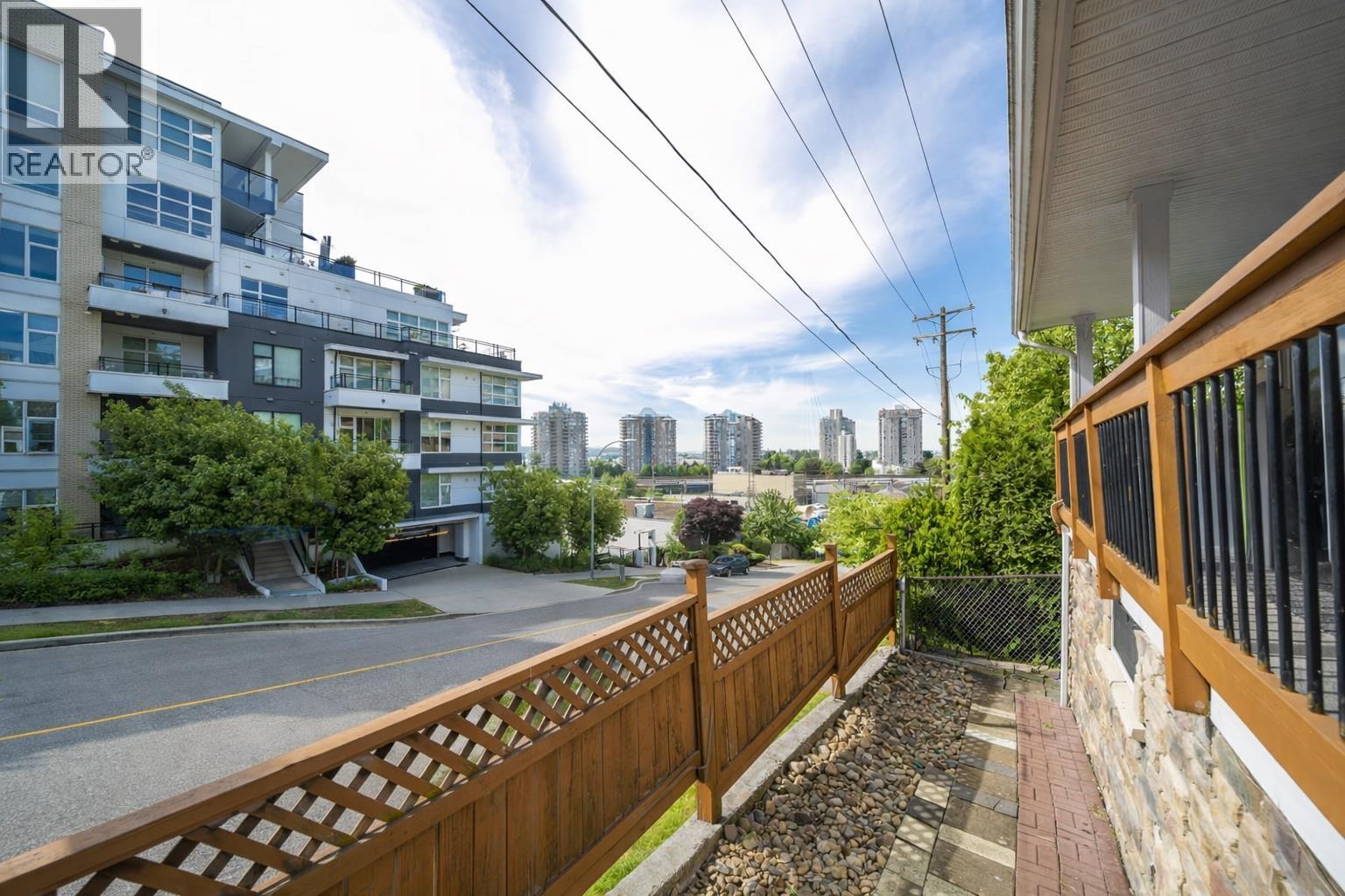 1011 Auckland Street, New Westminster, British Columbia  V3M 1K9 - Photo 3 - R3122392