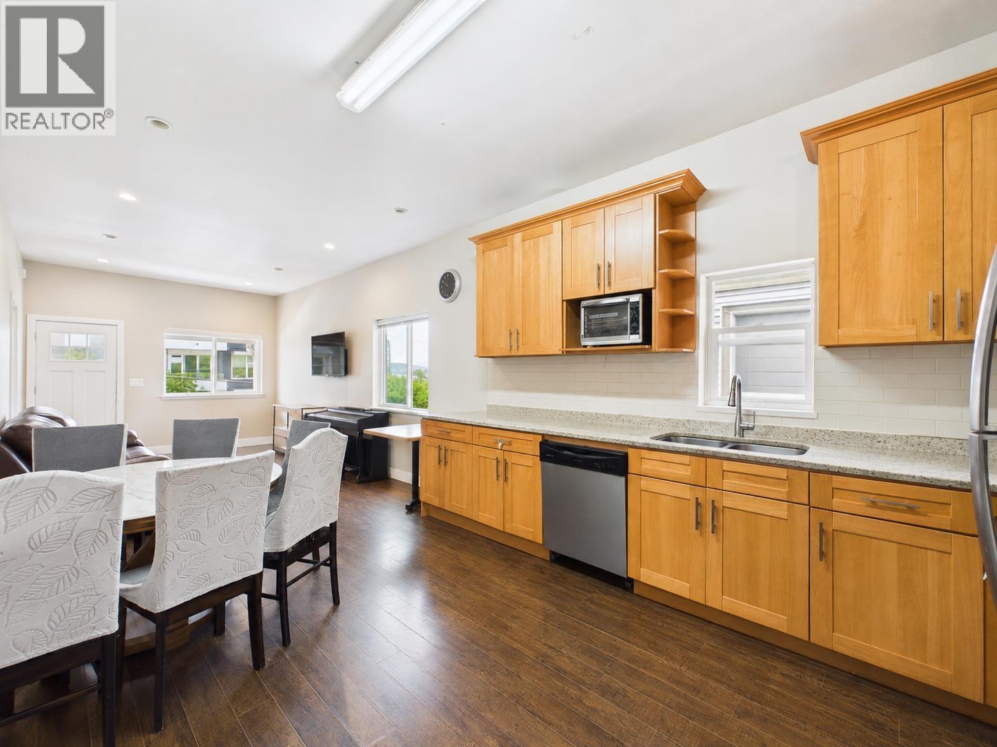 1011 Auckland Street, New Westminster, British Columbia  V3M 1K9 - Photo 9 - R3122392