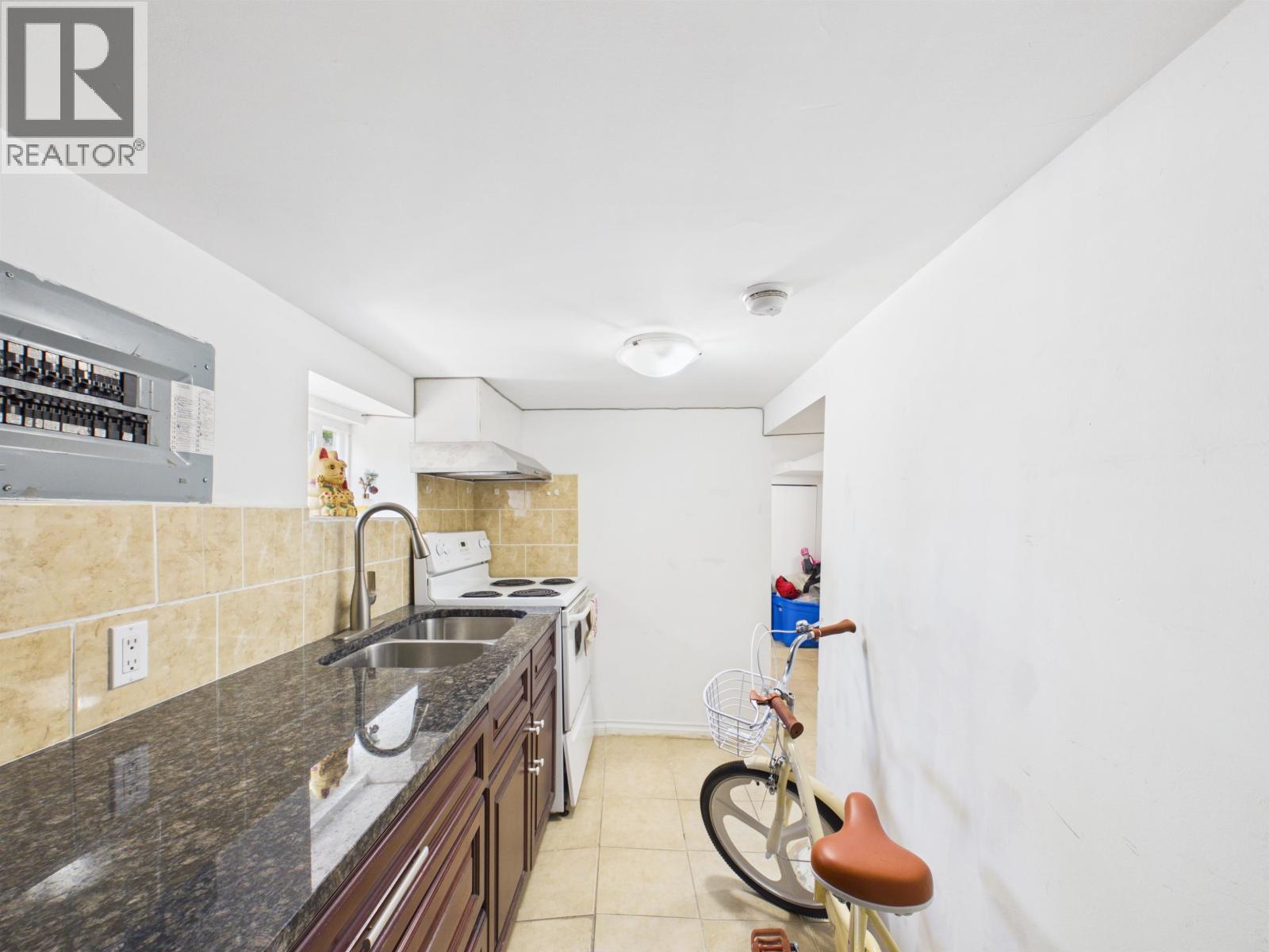 1011 Auckland Street, New Westminster, British Columbia  V3M 1K9 - Photo 17 - R3122392