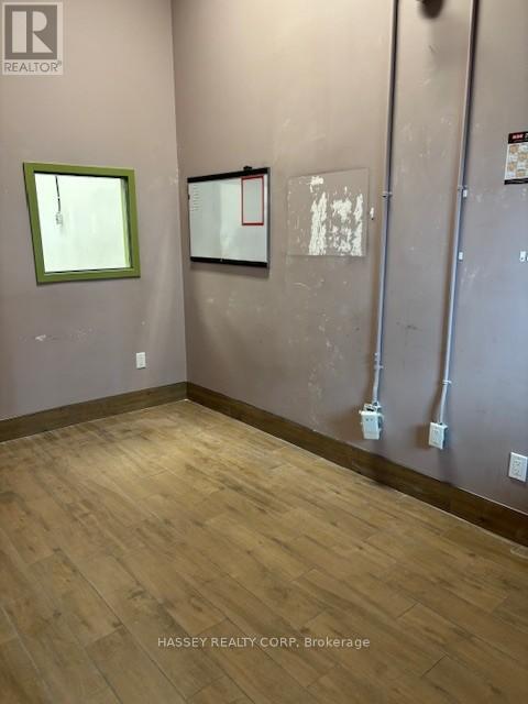 2 - 31 King Street, Barrie (0 West), Ontario  L4N 6W5 - Photo 3 - S13127954