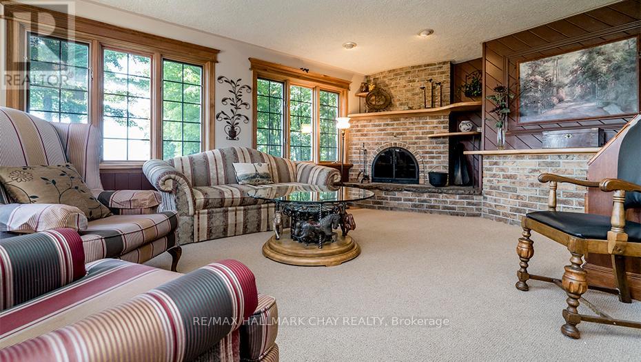 1084 Coughlin Road W, Springwater, Ontario  L9X 1B1 - Photo 10 - S13128168