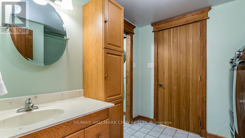 1084 Coughlin Road W, Springwater, Ontario  L9X 1B1 - Photo 20 - S13128168
