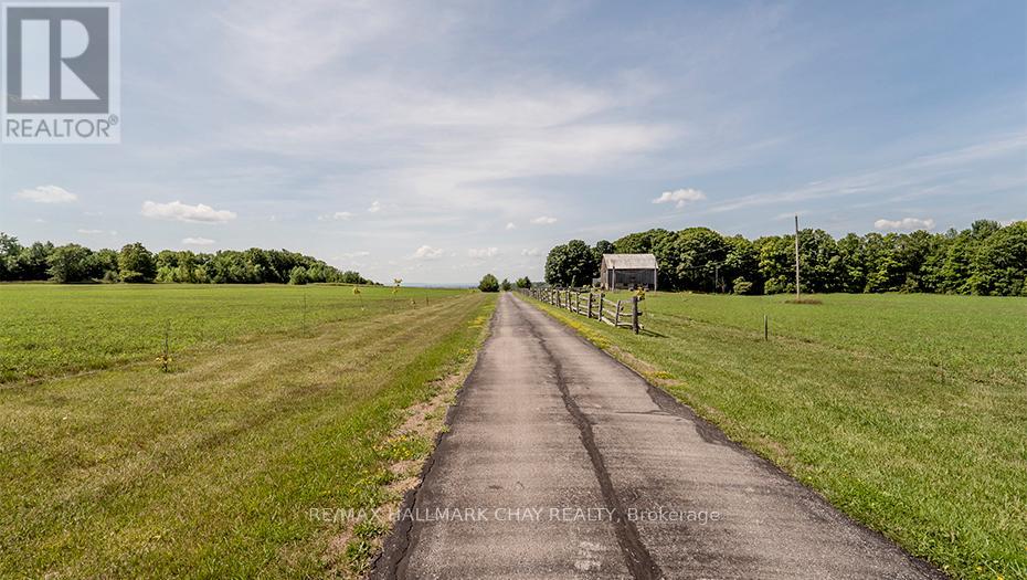 1084 Coughlin Road W, Springwater, Ontario  L9X 1B1 - Photo 3 - S13128168
