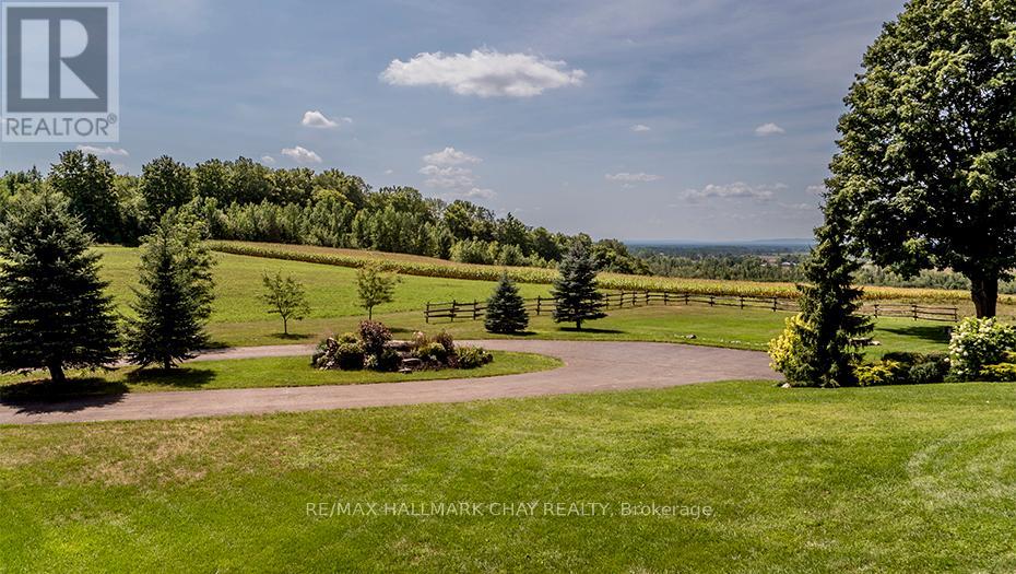 1084 Coughlin Road W, Springwater, Ontario  L9X 1B1 - Photo 4 - S13128168