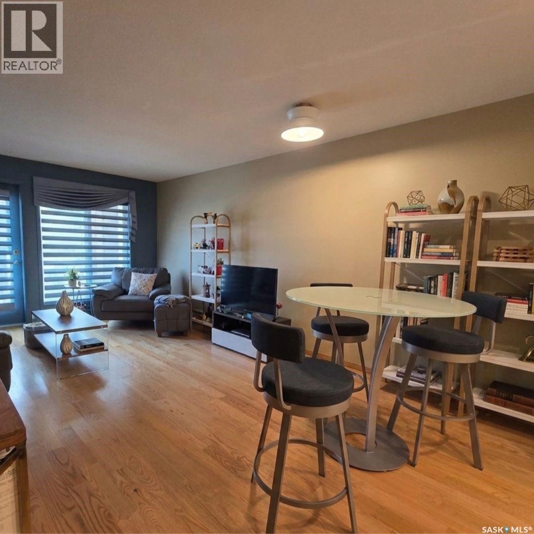 205 2244 Smith Street, Regina, Saskatchewan  S4P 2P4 - Photo 4 - SK035824