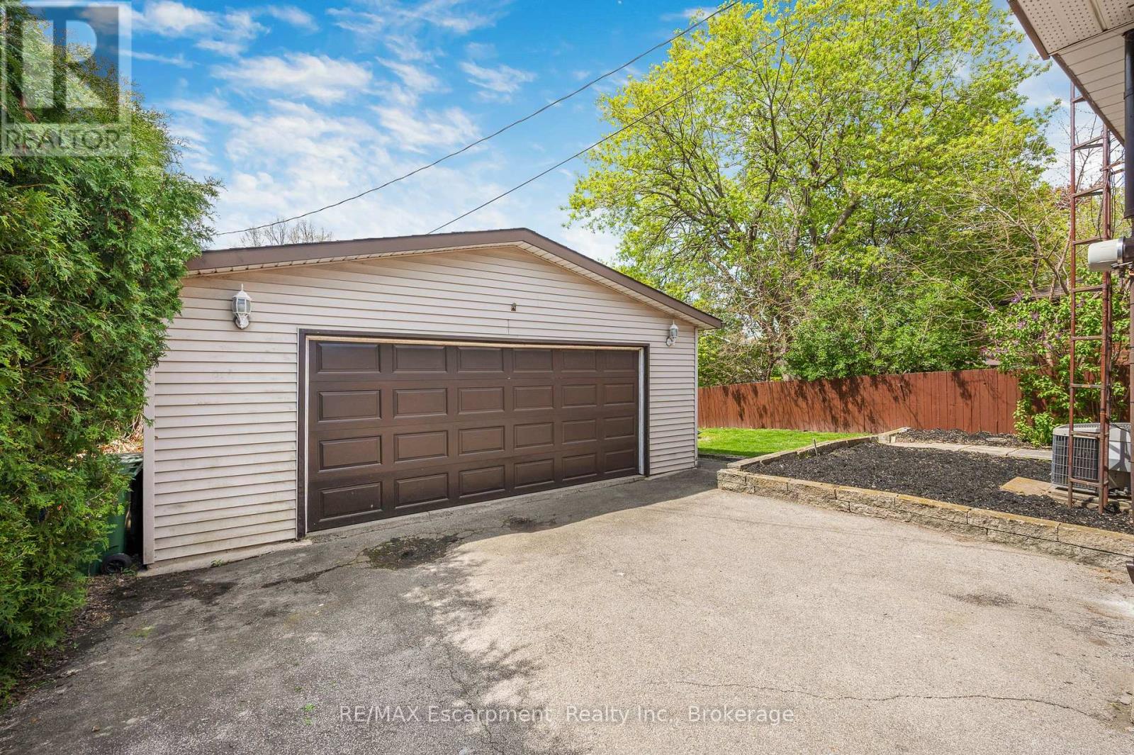 3 Tanager Court, Hamilton, Ontario  L9A 2L9 - Photo 29 - X13128538