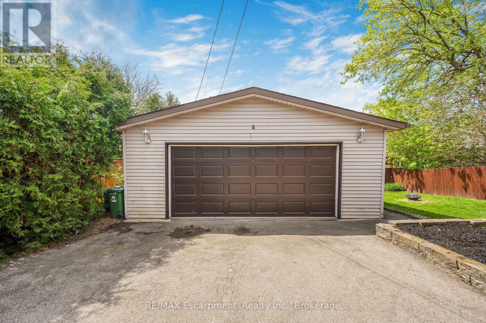 3 Tanager Court, Hamilton, Ontario  L9A 2L9 - Photo 30 - X13128538