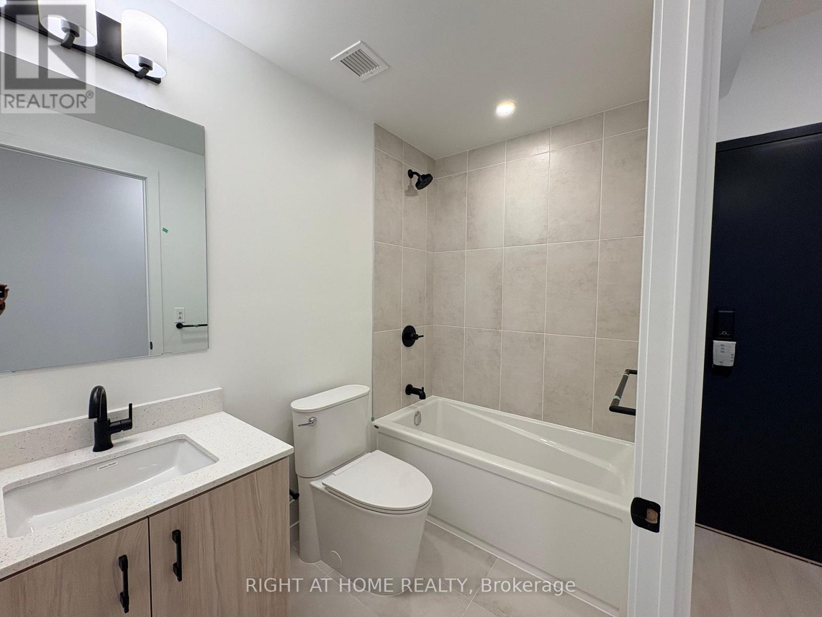 D1303 - 4878 Powers Common, Burlington, Ontario  L7M 2B4 - Photo 6 - W13128062
