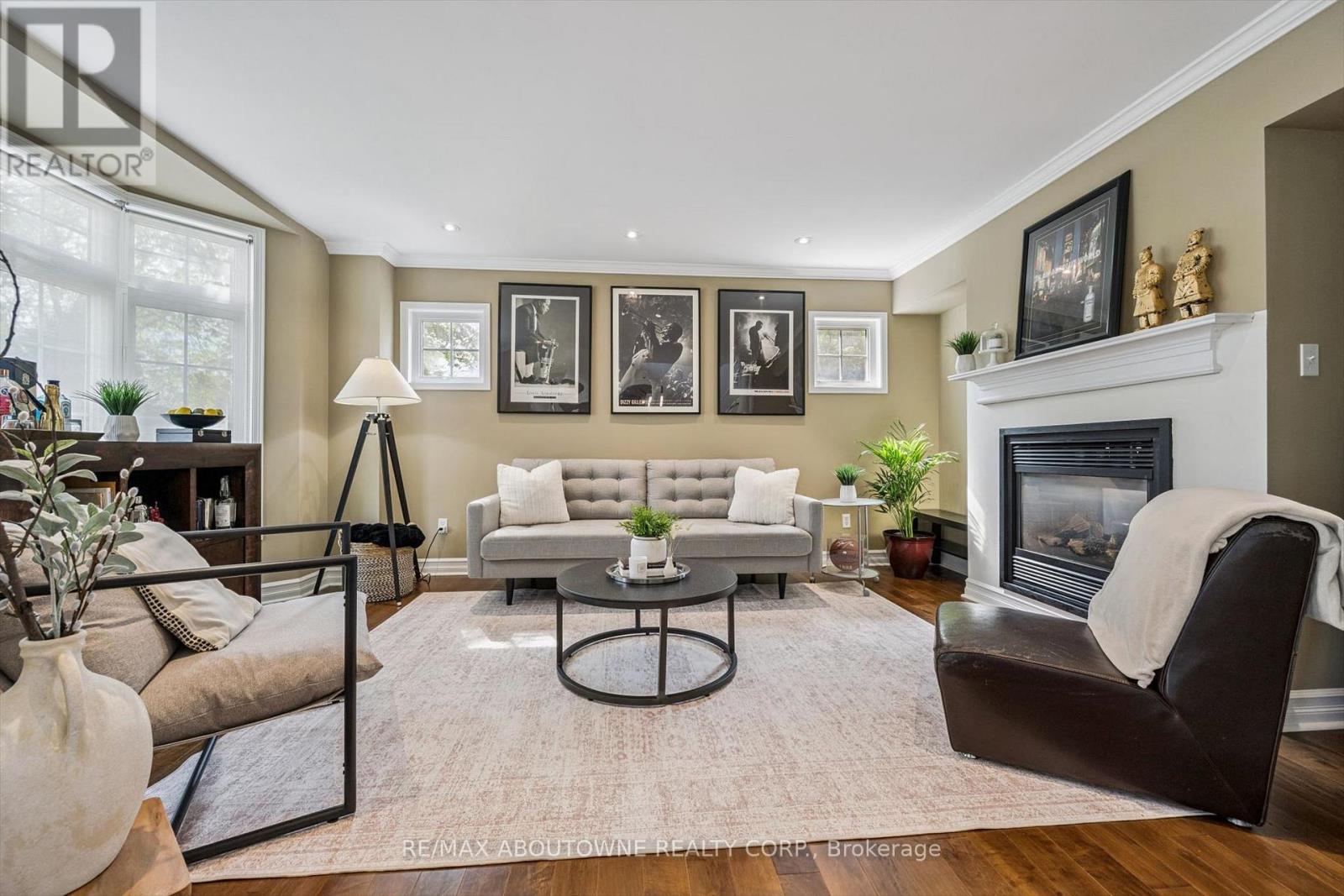 2500 Sixth Line, Oakville, Ontario  L6H 5Z8 - Photo 5 - W13128082