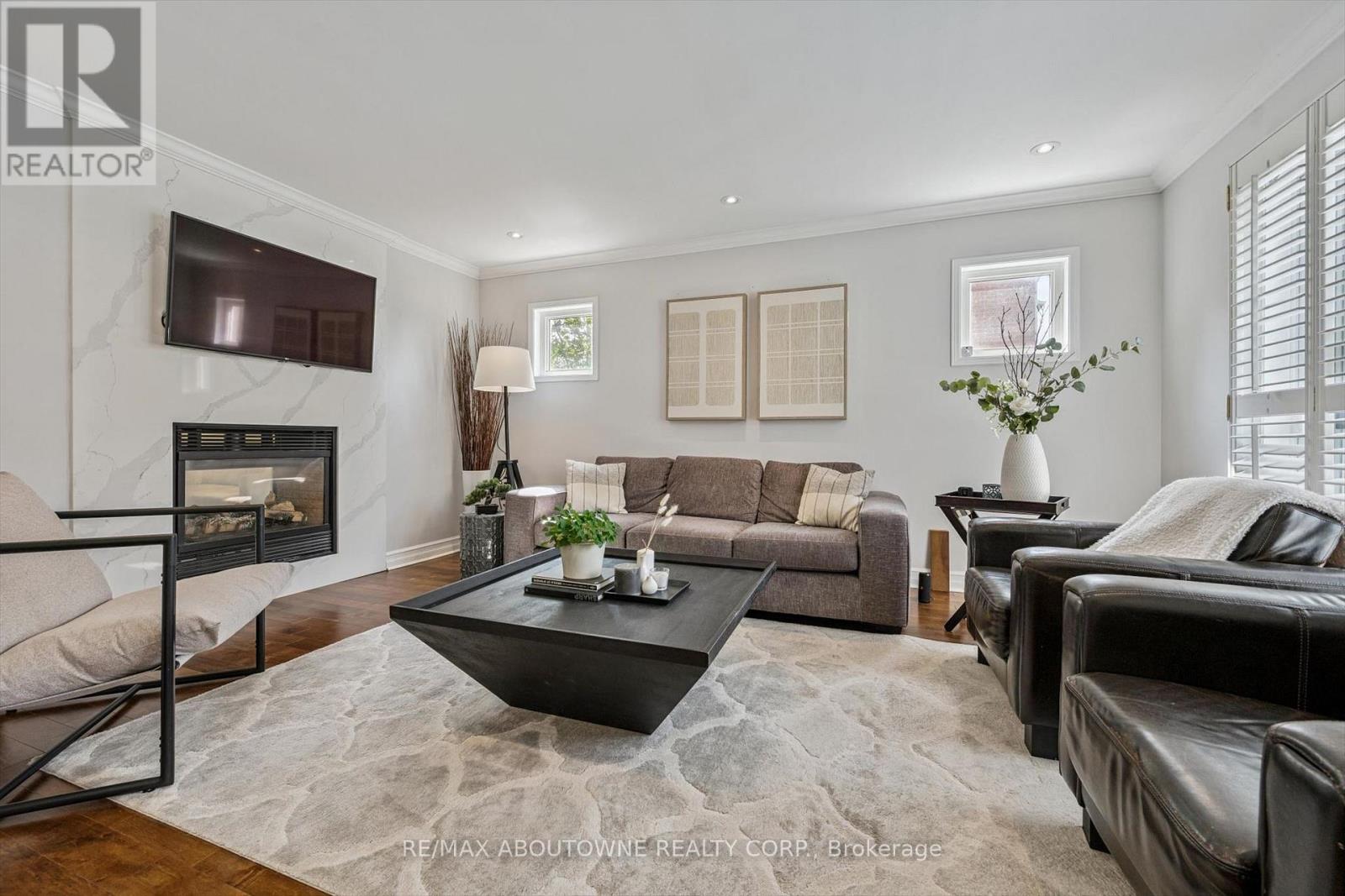2500 Sixth Line, Oakville, Ontario  L6H 5Z8 - Photo 9 - W13128082