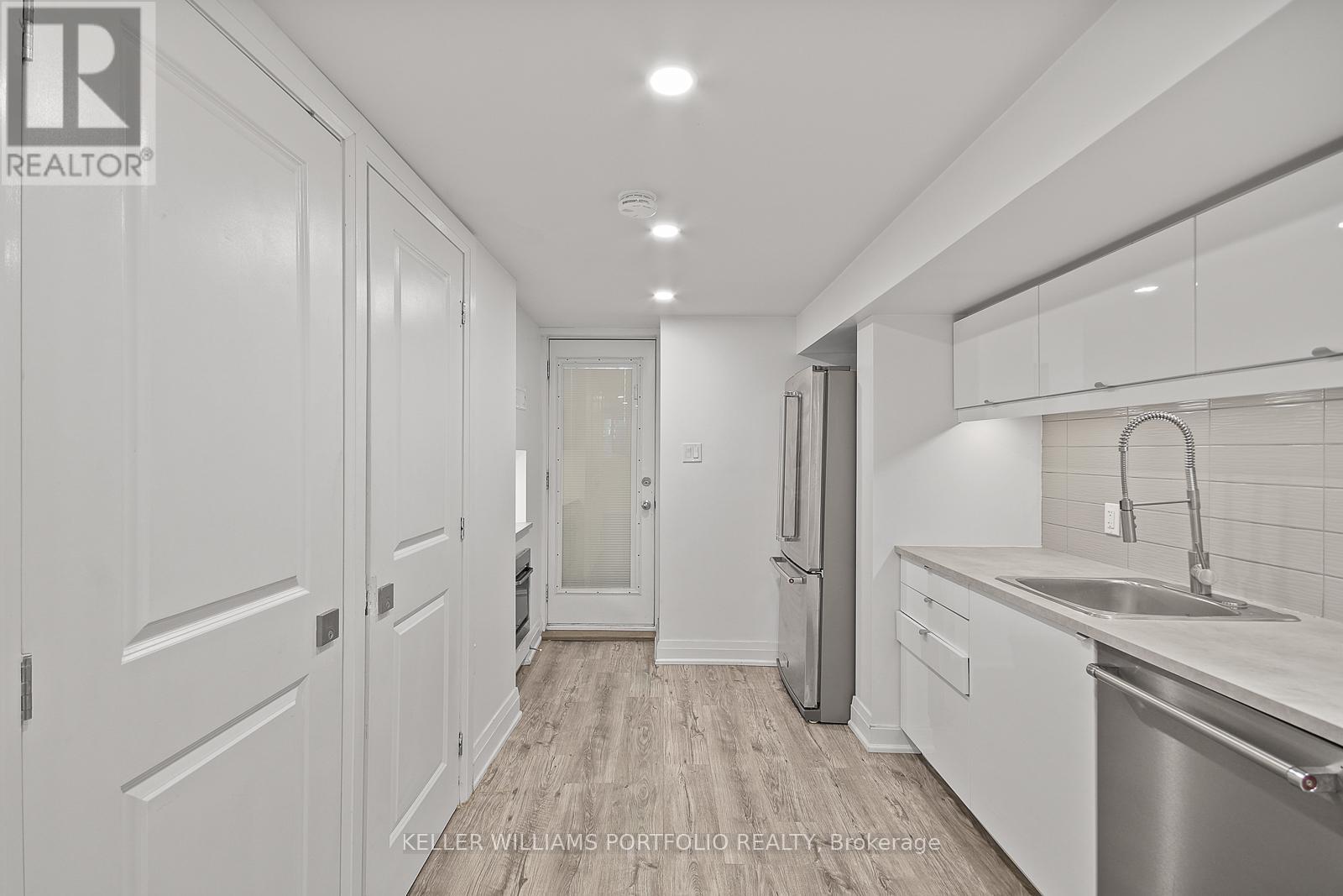 #1 (Basement) - 35 Humberside Avenue, Toronto, Ontario  M6P 1J6 - Photo 12 - W13128164