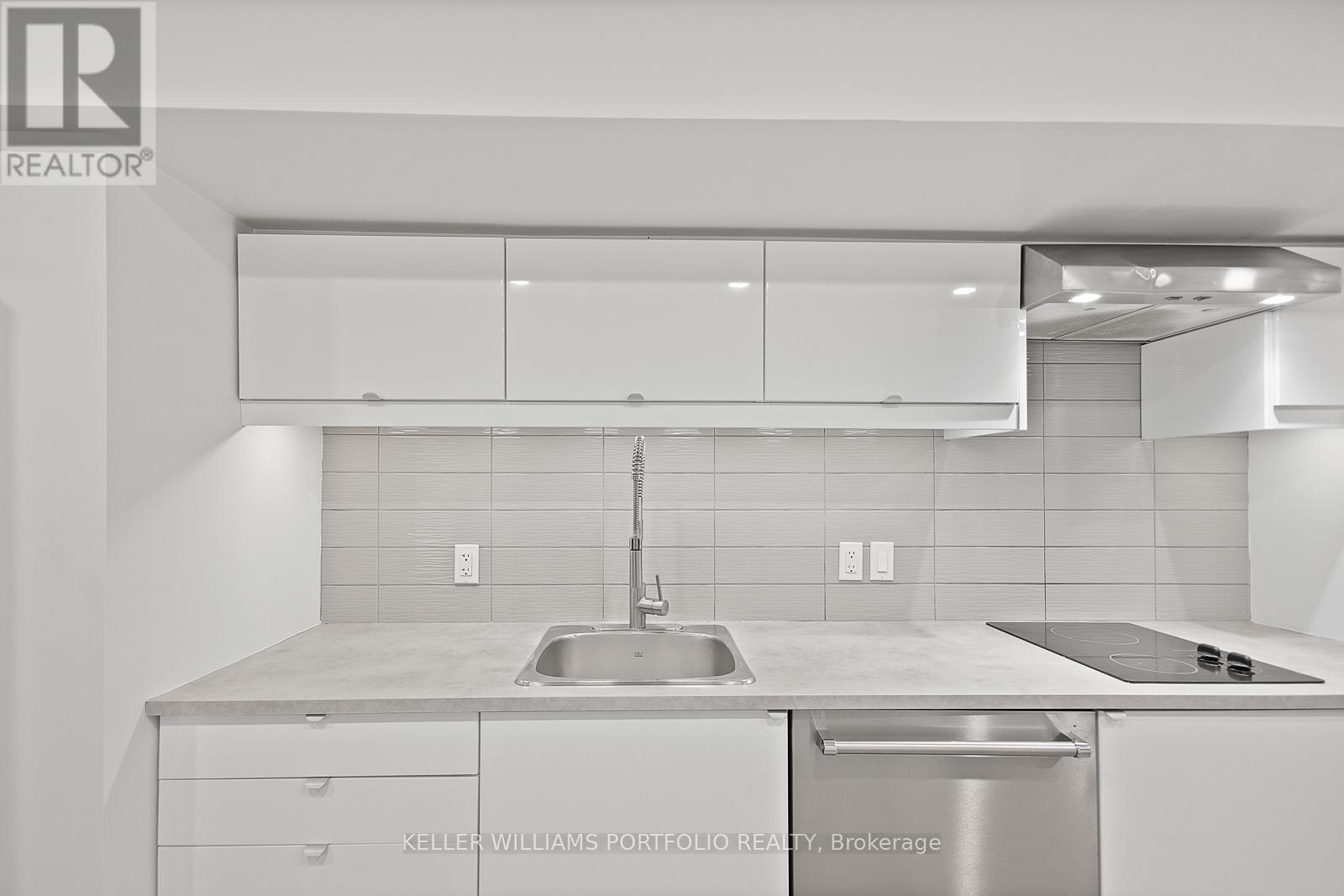 #1 (Basement) - 35 Humberside Avenue, Toronto, Ontario  M6P 1J6 - Photo 14 - W13128164