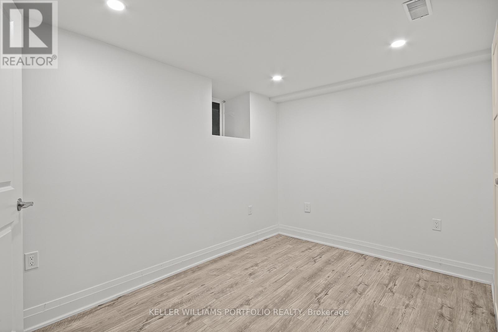 #1 (Basement) - 35 Humberside Avenue, Toronto, Ontario  M6P 1J6 - Photo 6 - W13128164