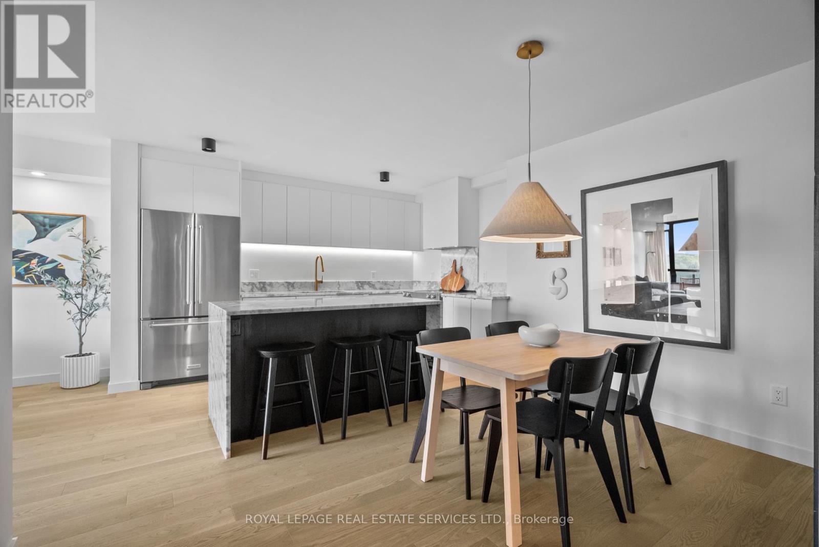 1005 - 1320 Islington Avenue, Toronto, Ontario  M9A 5C6 - Photo 4 - W13128200