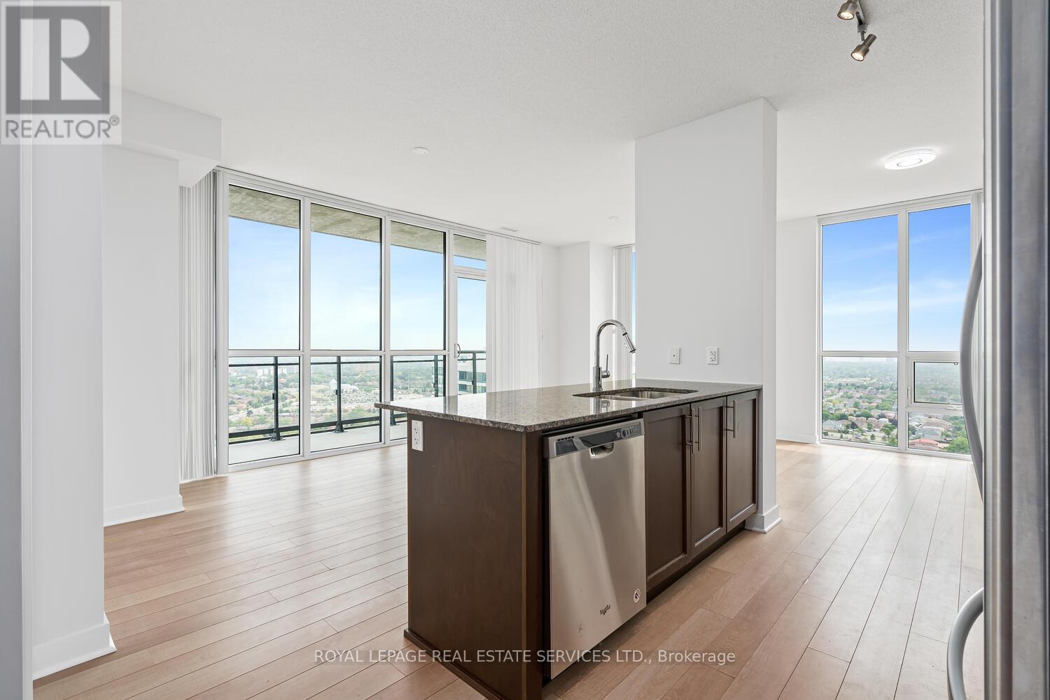2502 - 3975 Grand Park Drive, Mississauga, Ontario  L5B 0K4 - Photo 4 - W13128264
