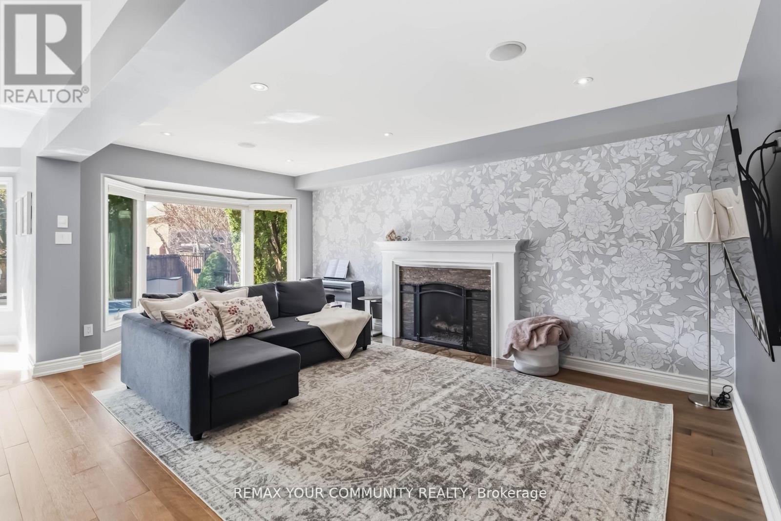 4184 Vermont Crescent, Burlington, Ontario  L7M 4A6 - Photo 6 - W13128324