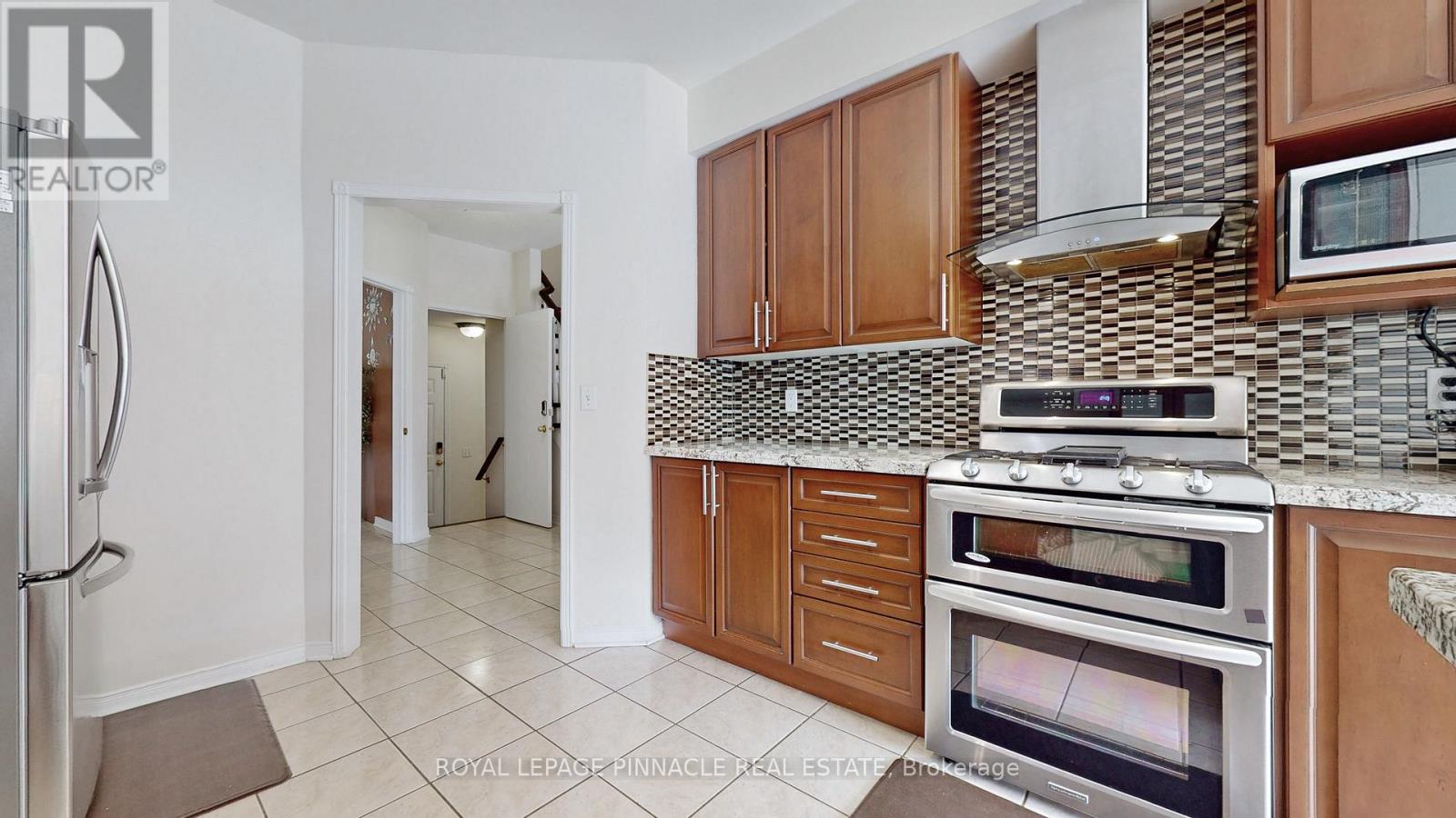 7254 Dime Crescent, Mississauga, Ontario  L5W 1K5 - Photo 21 - W13128354